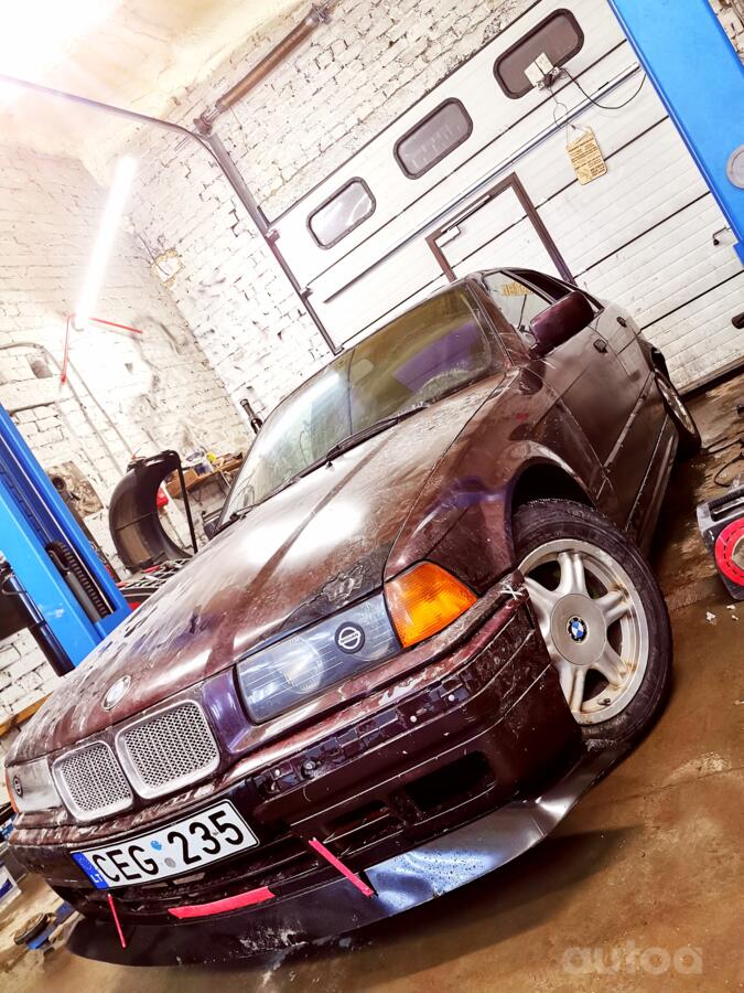 BMW 3 Series E36 Sedan