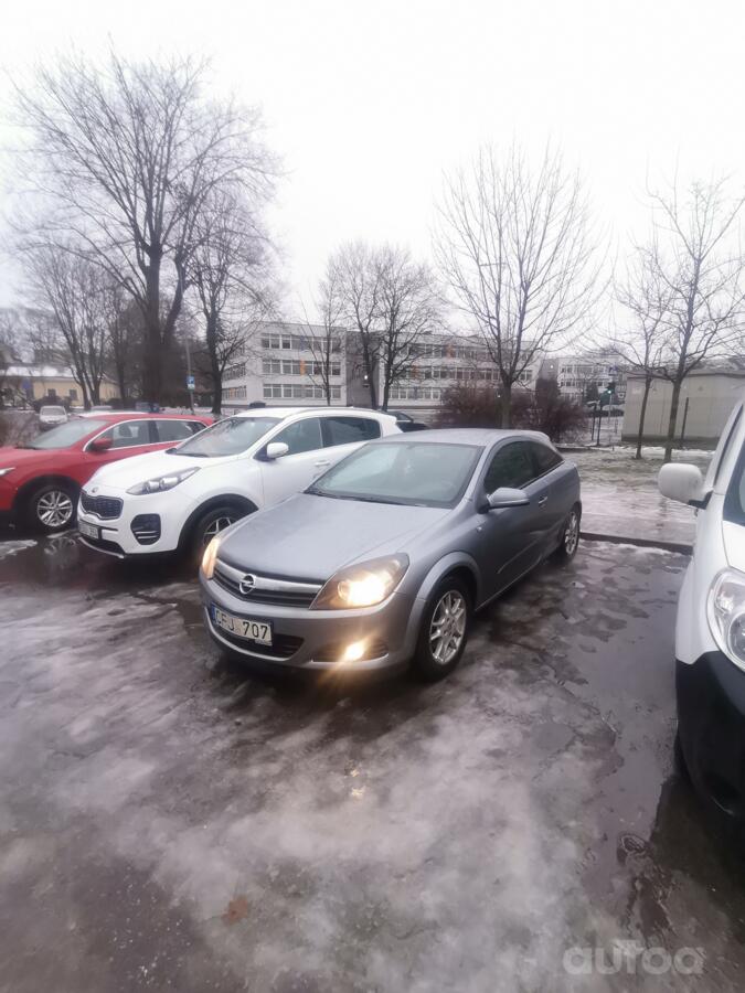 Opel Astra H Hatchback