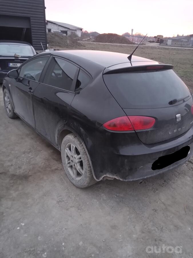 SEAT Leon 2 generation [restyling] Hatchback 5-doors