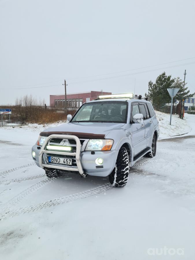 Mitsubishi Pajero 3 generation [restyling] SUV 5-doors