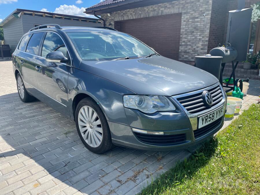Volkswagen Passat B6 wagon 5-doors