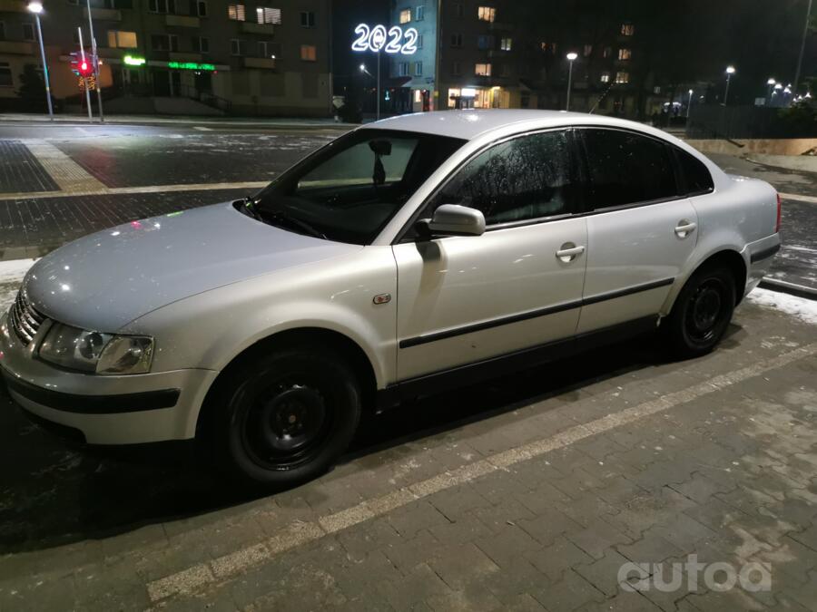 Volkswagen Passat B5 Sedan 4-doors