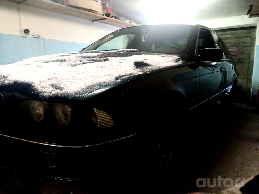 BMW 5 Series E39 Sedan 4-doors