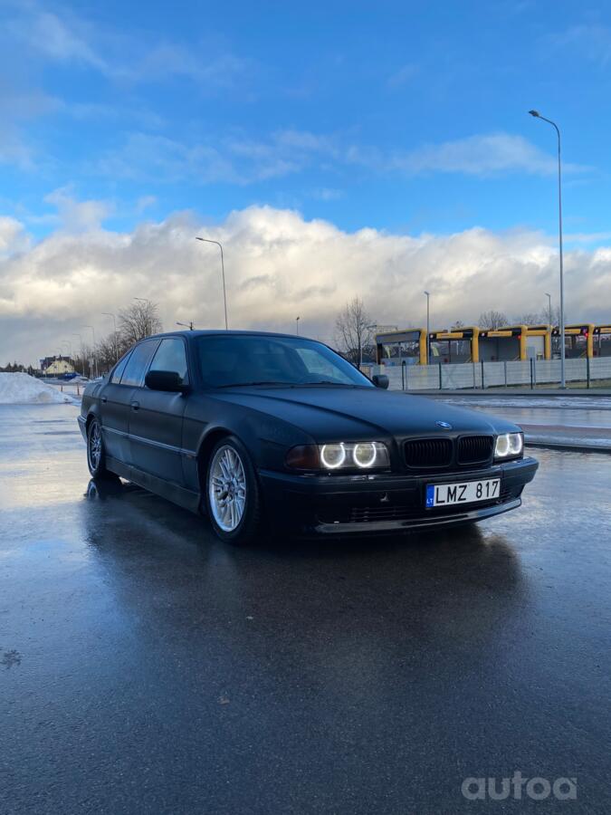 BMW 7 Series E38 Sedan