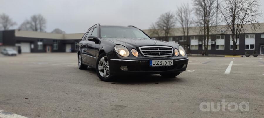 Mercedes-Benz E-Class W211 Sedan