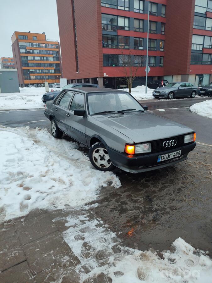 Audi 80 B2 Sedan 4-doors