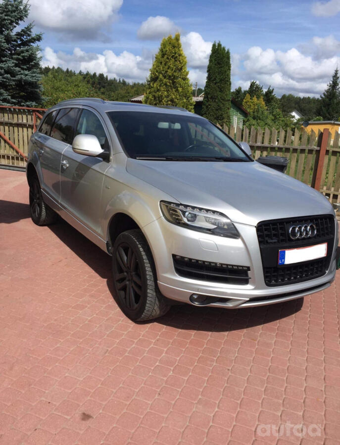 Audi Q7 4L Crossover
