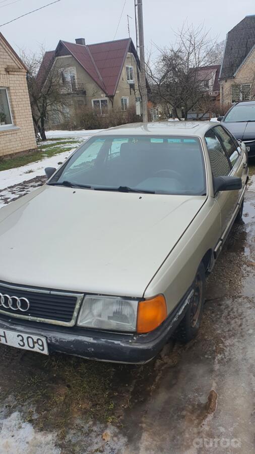 Audi 100 4A/C4 Sedan
