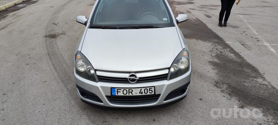 Opel Astra H Hatchback
