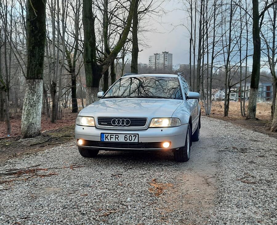 Audi A4 B5 [restyling] Avant wagon 5-doors
