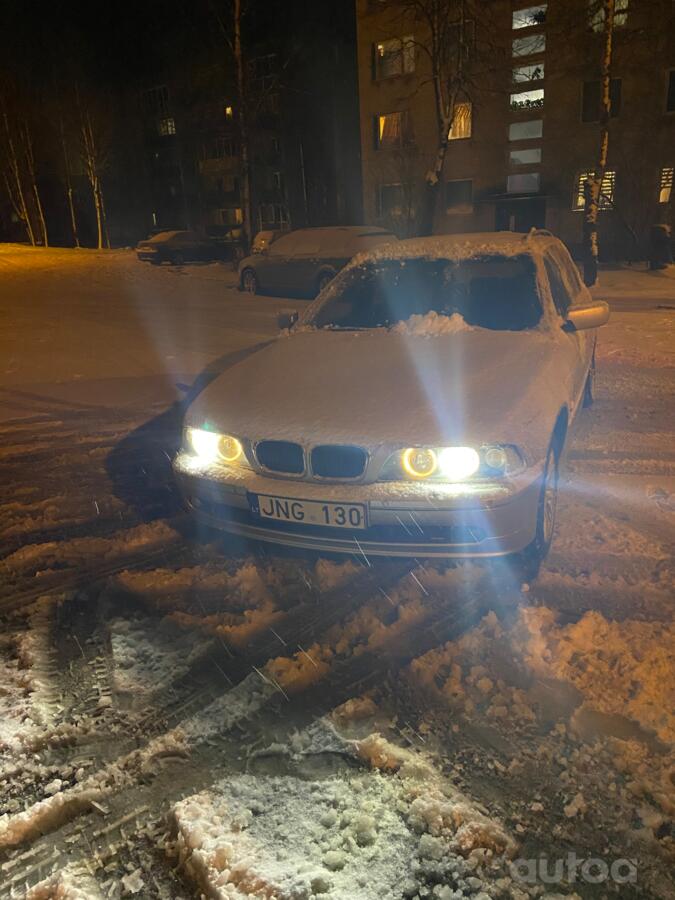 BMW 5 Series E39 Sedan 4-doors