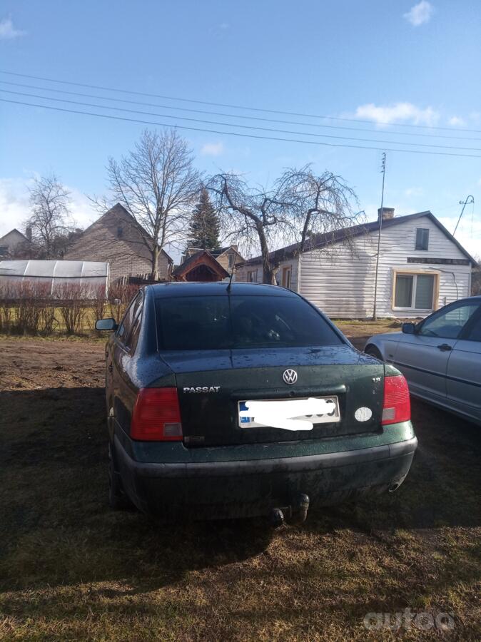 Volkswagen Passat B5 Sedan 4-doors