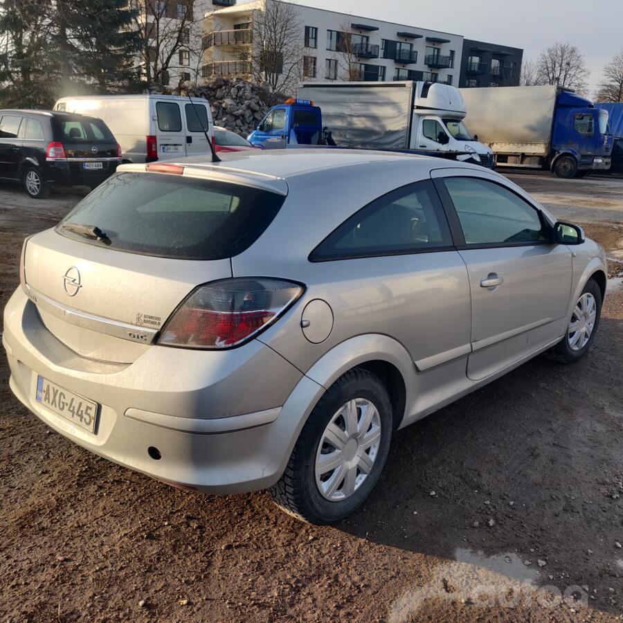 Opel Astra H Hatchback