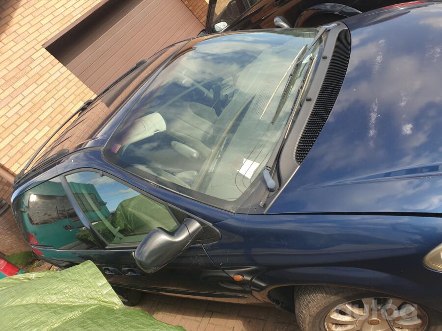 Chrysler Voyager 4 generation Grand minivan 5-doors