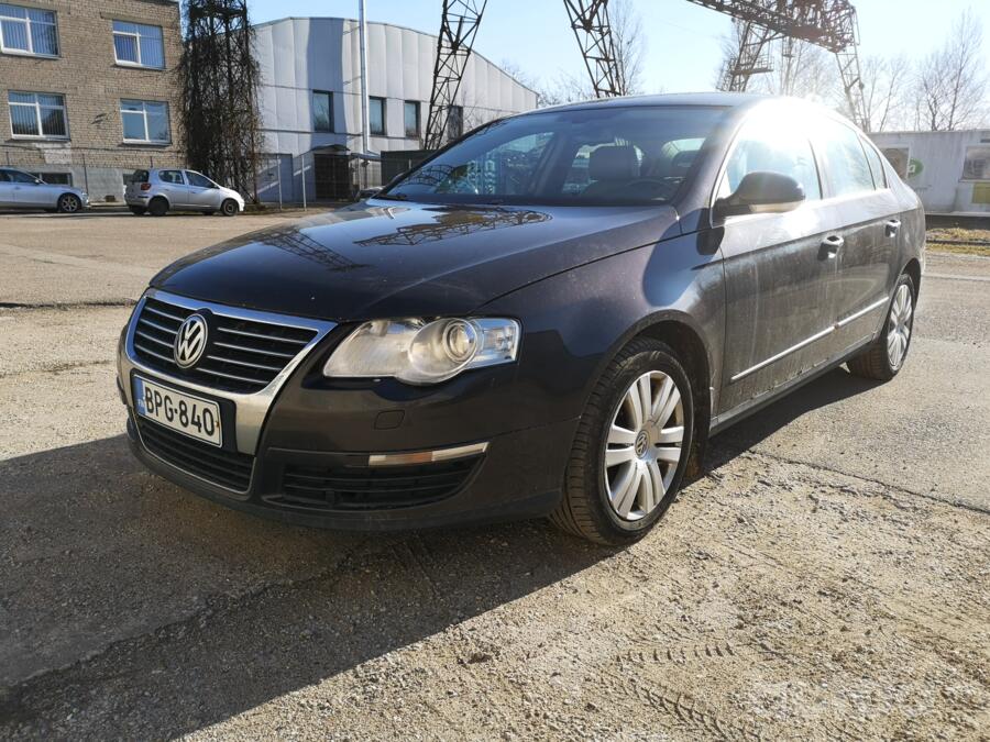 Volkswagen Passat B6 Sedan 4-doors