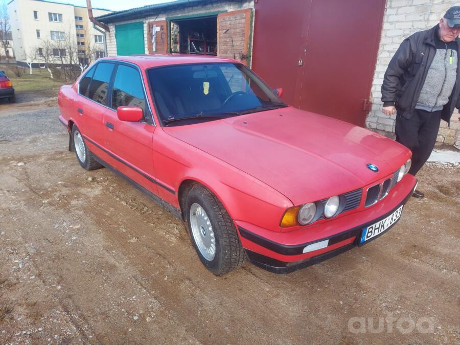 BMW 5 Series E34 Sedan