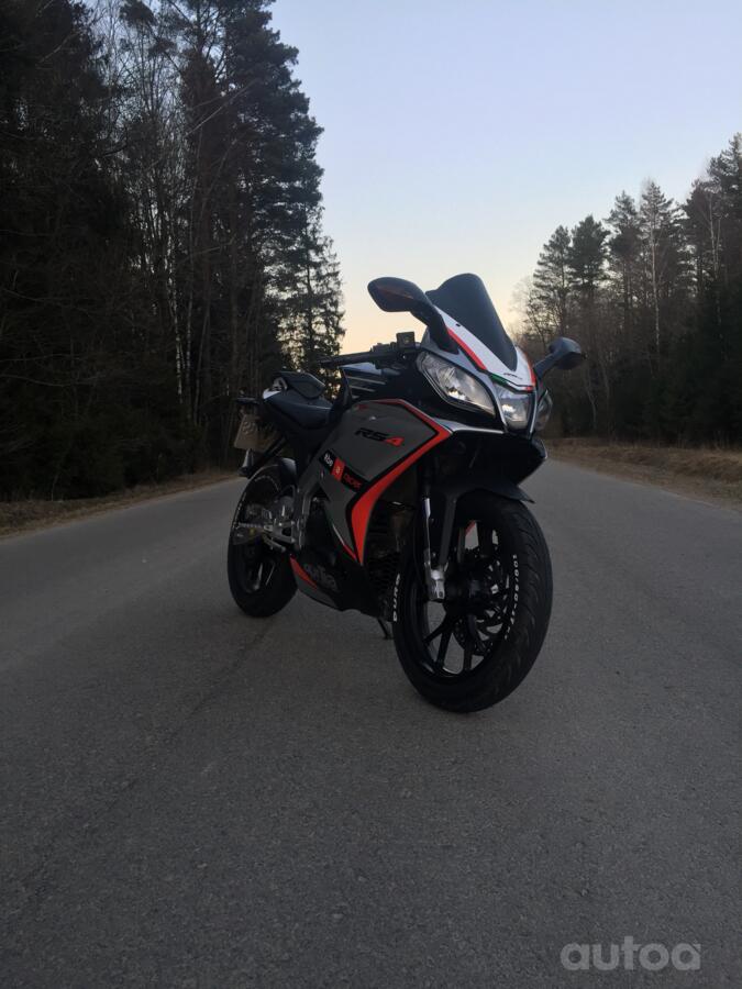 Aprilia RS