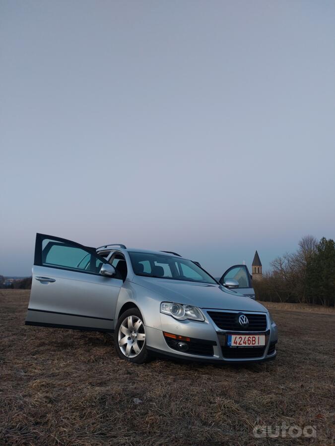 Volkswagen Passat B6 wagon 5-doors