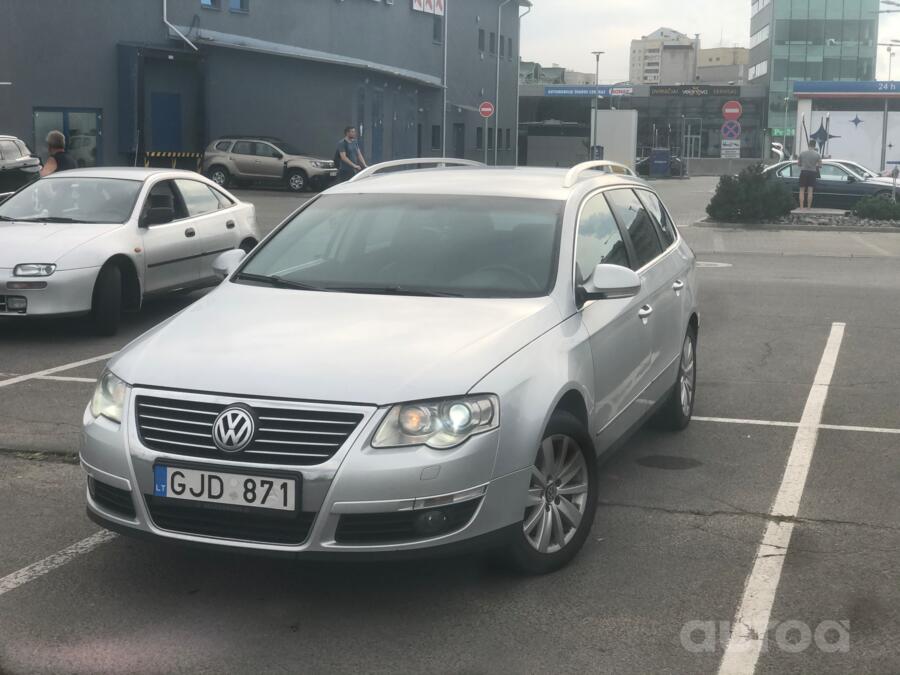 Volkswagen Passat B6 wagon 5-doors