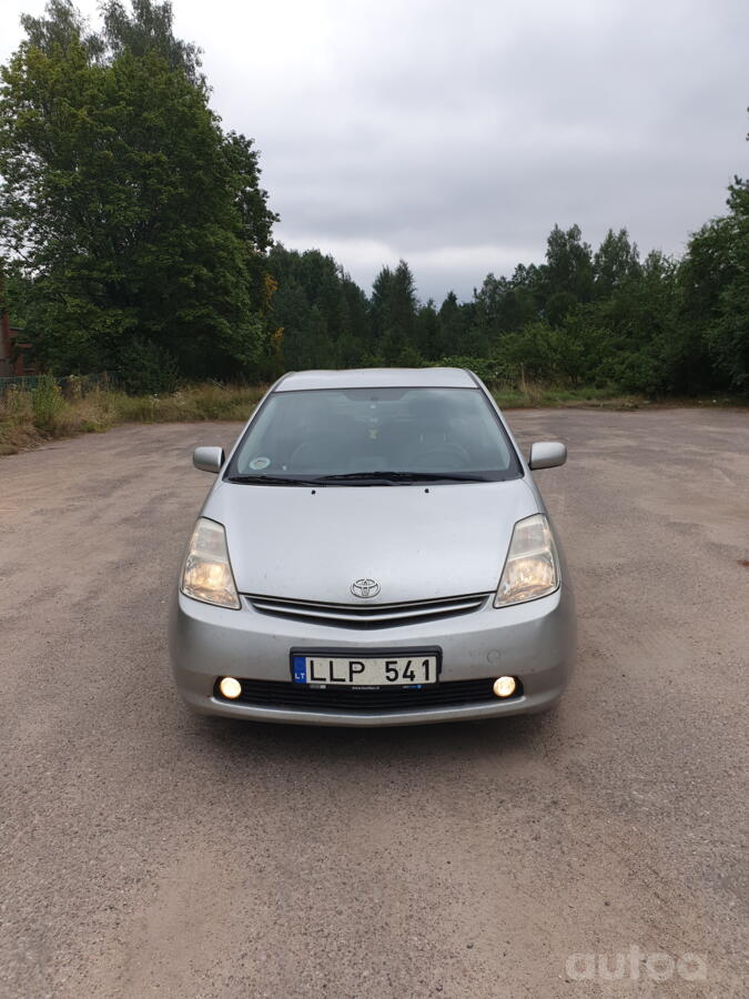 Toyota Prius 2 generation Hatchback