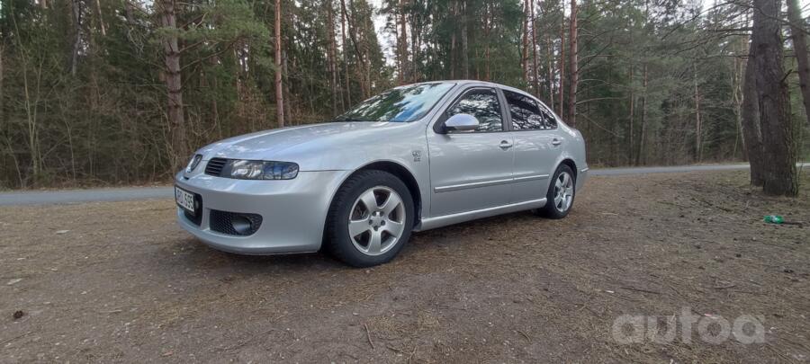 SEAT Toledo 2 generation Sedan