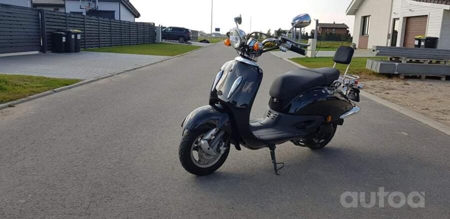 Vespa 50