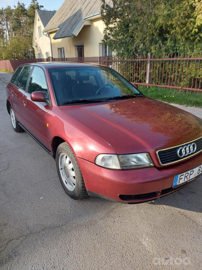 Audi A4 B5 Avant wagon 5-doors