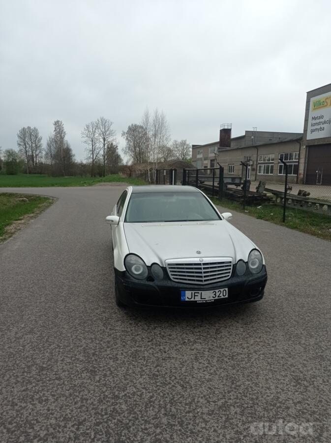 Mercedes-Benz E-Class W211 Sedan