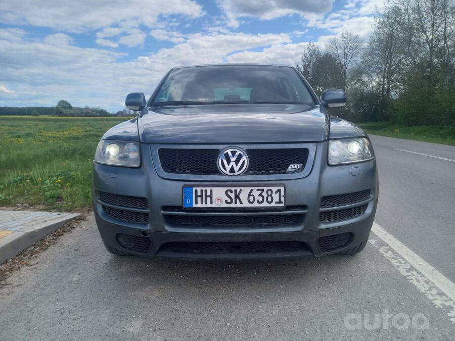 Volkswagen Touareg 1 generation Crossover