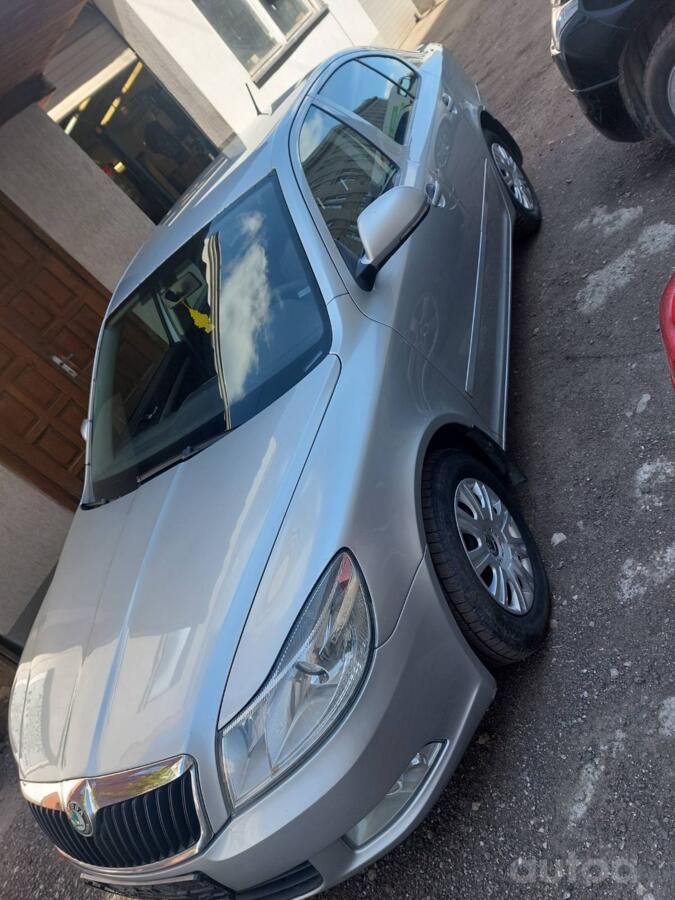 Skoda Octavia 2 generation [restyling] Liftback 5-doors