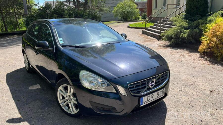 Volvo V60 1 generation wagon