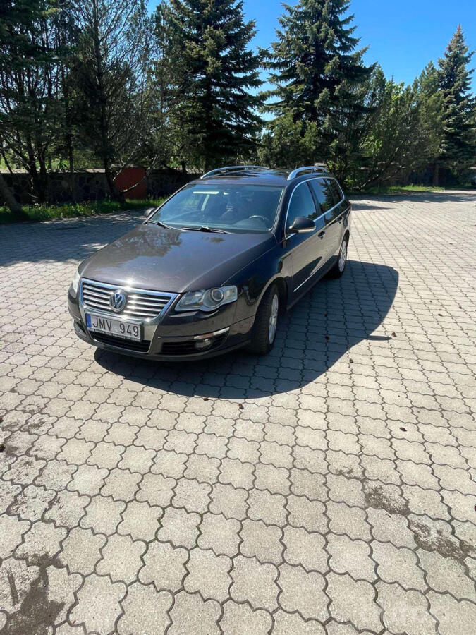 Volkswagen Passat B6 wagon 5-doors