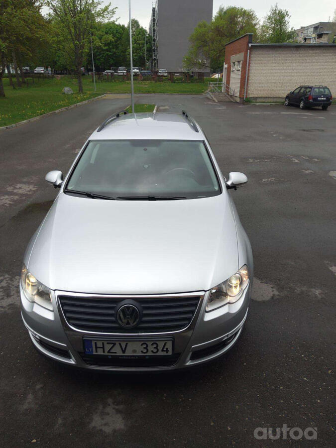 Volkswagen Passat B6 wagon 5-doors