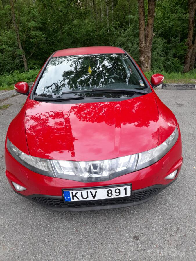 Honda Civic 8 generation Hatchback 5-doors