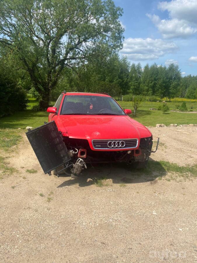 Audi A4 B5 Avant wagon 5-doors