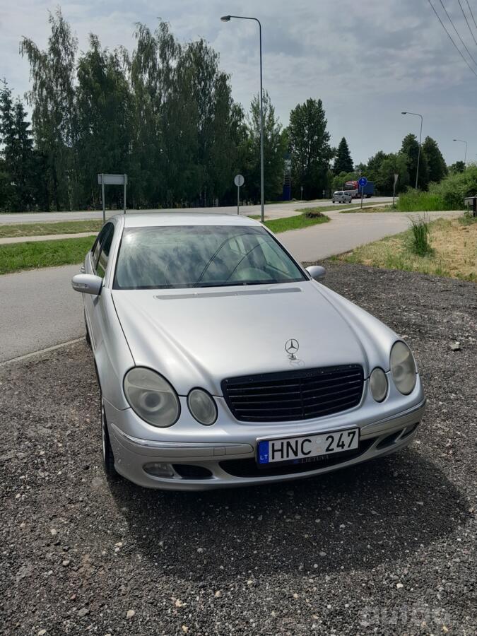 Mercedes-Benz E-Class W211 Sedan
