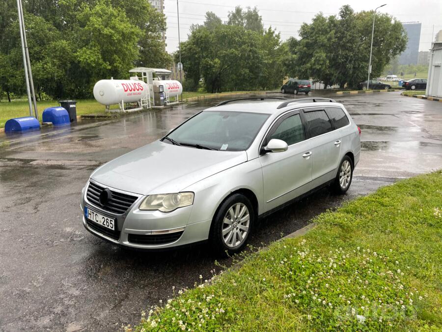 Volkswagen Passat B6 wagon 5-doors