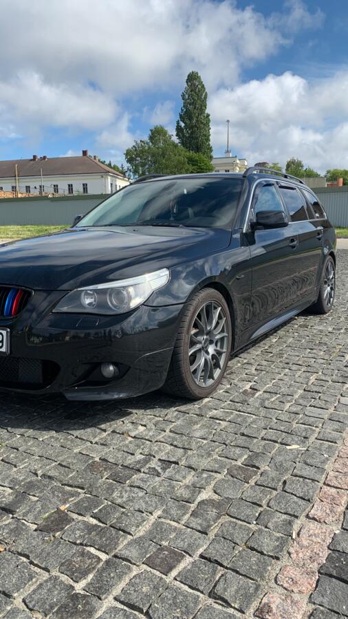 BMW 5 Series E60/E61 Touring wagon