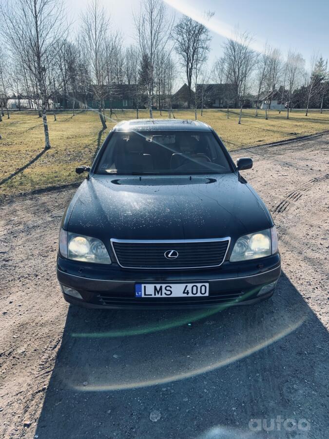 Lexus LS 2 generation Sedan
