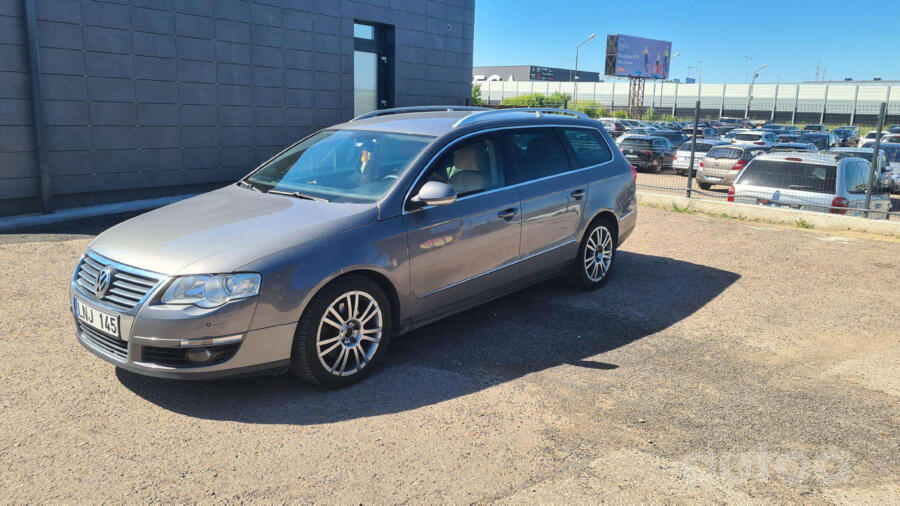 Volkswagen Passat B6 wagon 5-doors