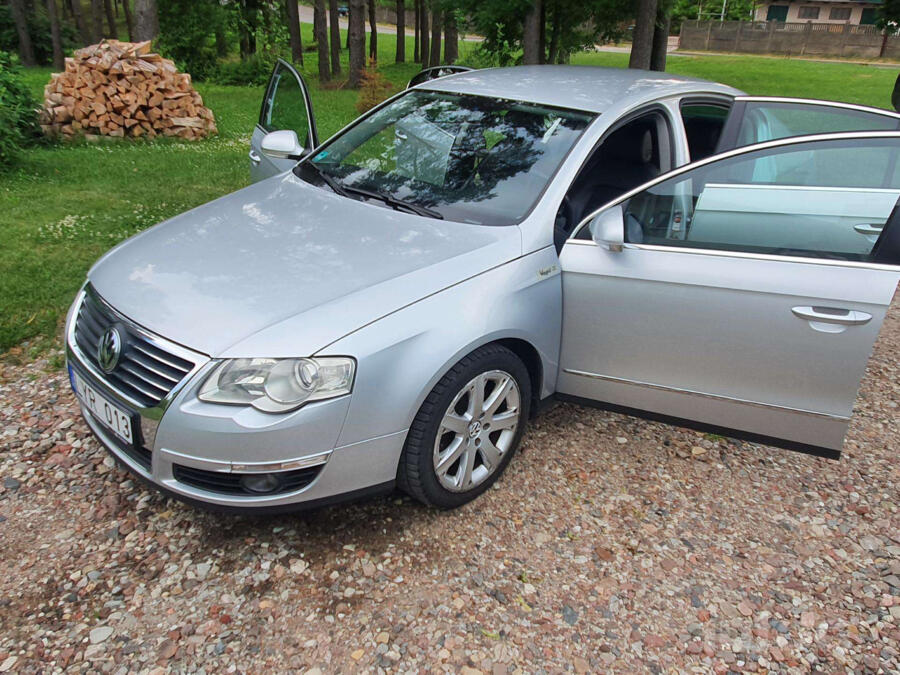 Volkswagen Passat B6 wagon 5-doors