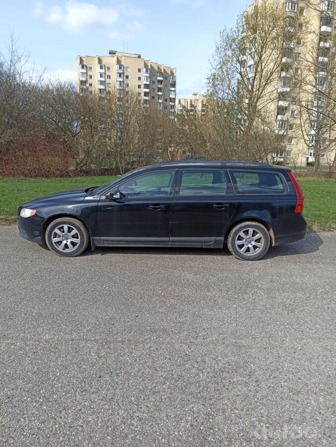 Volvo V70 3 generation wagon