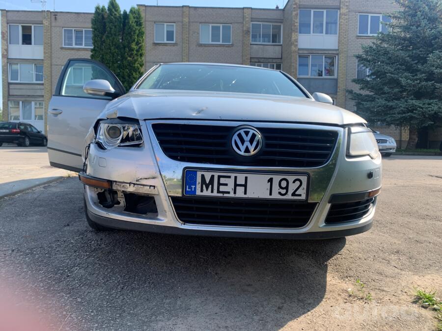 Volkswagen Passat B6 Sedan 4-doors