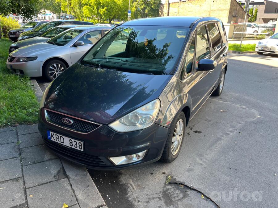 Ford Galaxy 2 generation Minivan