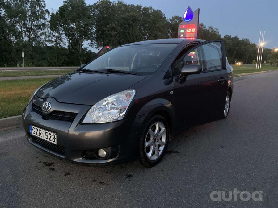 Toyota Corolla Verso 1 generation [restyling] -2 generation