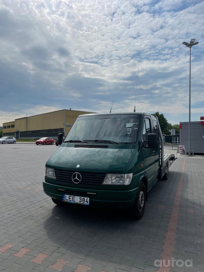 Mercedes-Benz Sprinter First generation