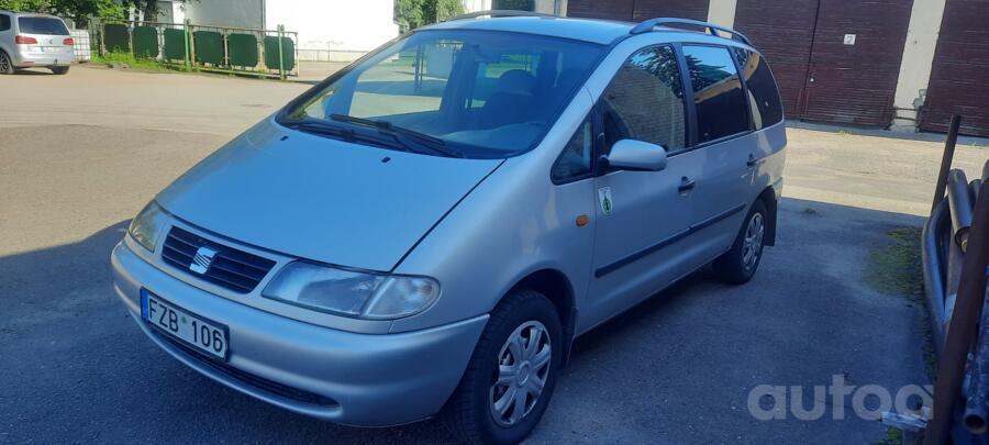 SEAT Alhambra 1 generation [restyling] Minivan