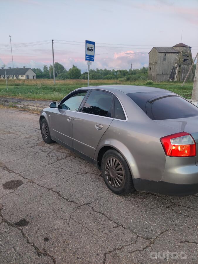 Audi A4 B6 Sedan