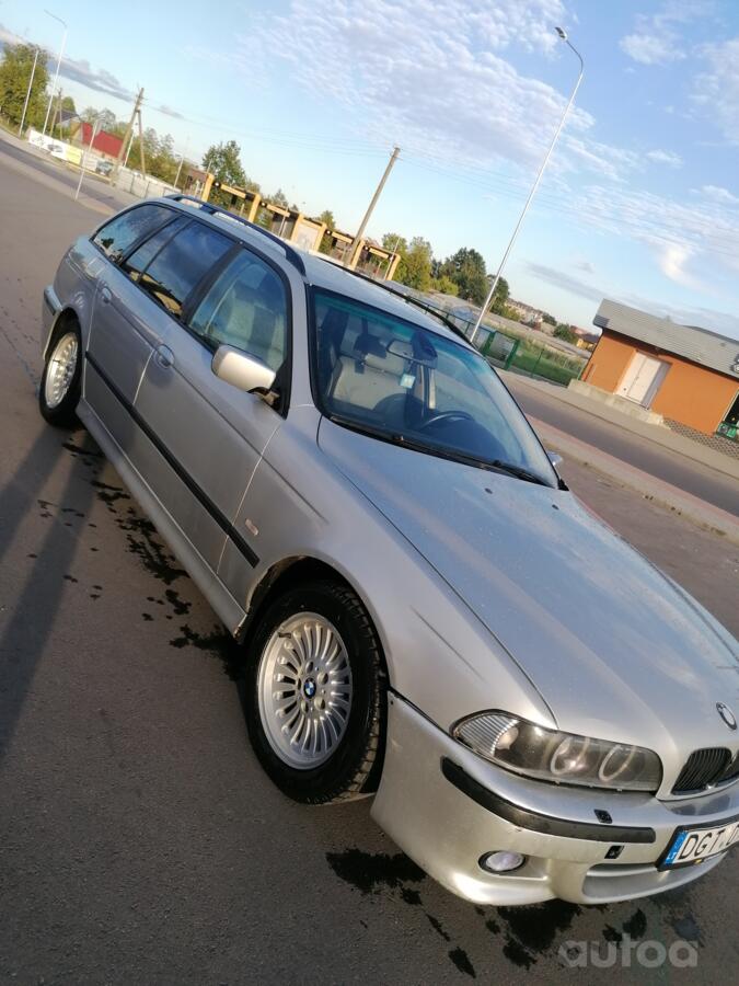 BMW 5 Series E39 Touring wagon