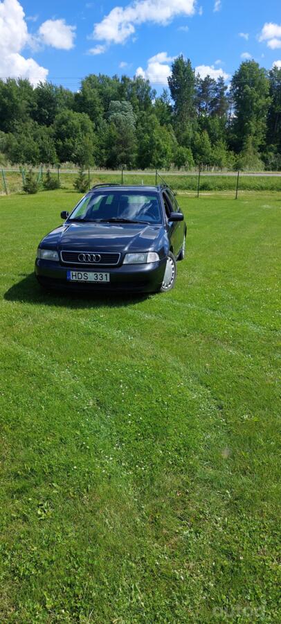 Audi A4 B5 Avant wagon 5-doors
